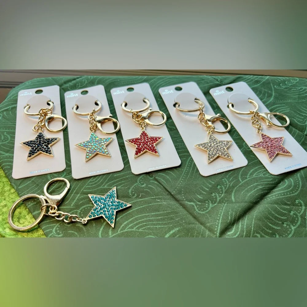 Star Keychain Charms/Keychains Available in many‎ colors